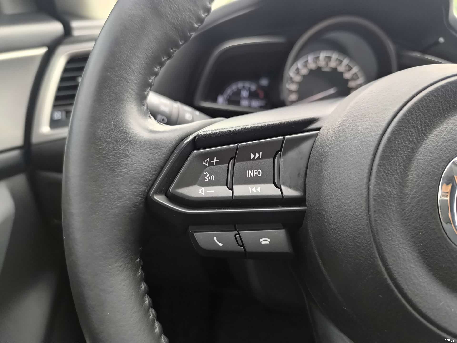 Mazda Mazda3, 2017 21