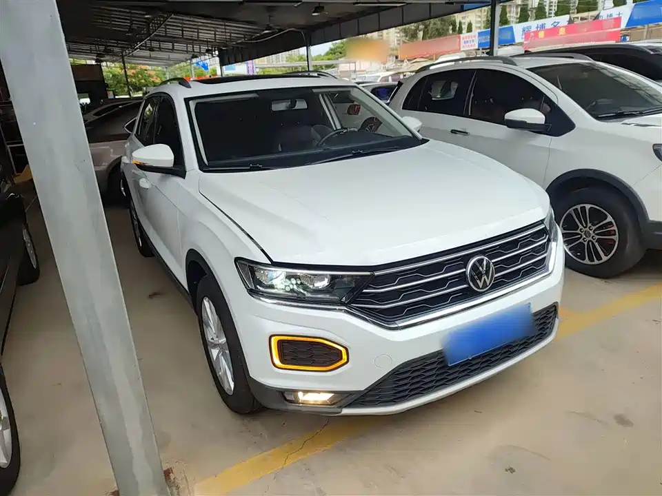 Volkswagen T-ROC exploring Songs