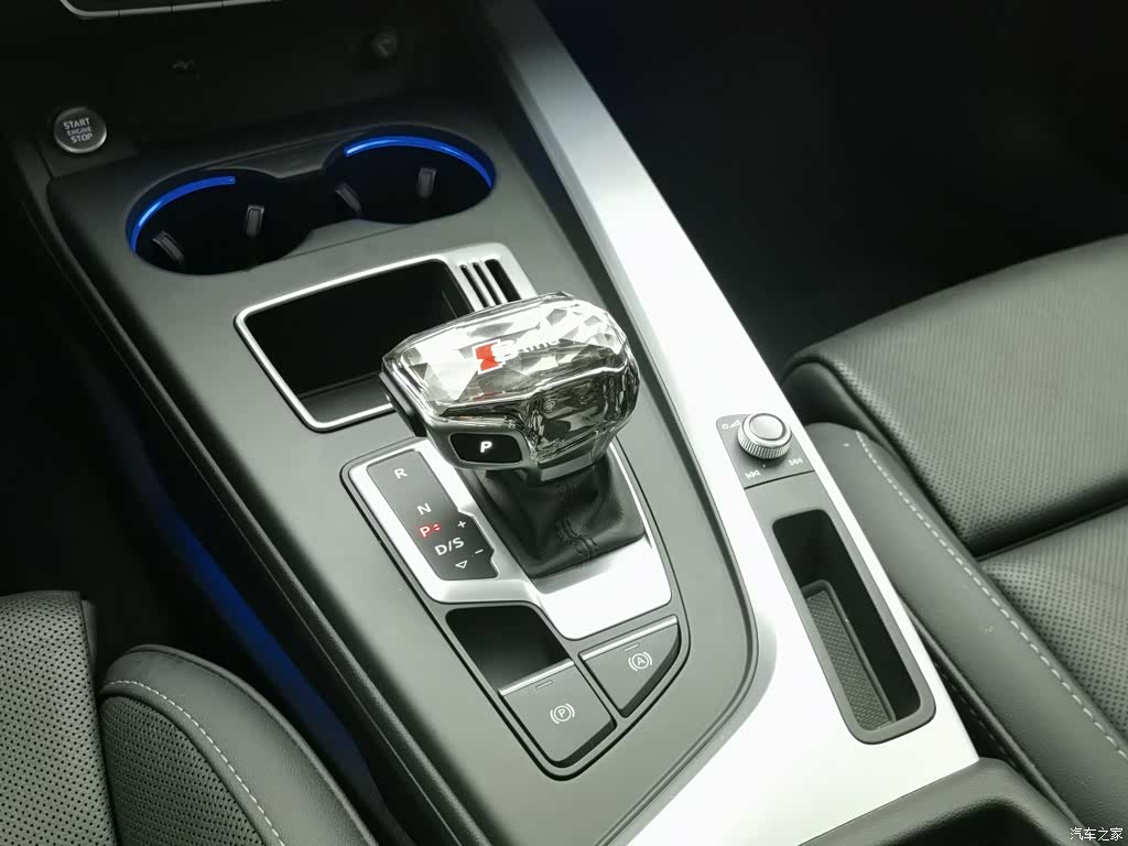 Audi A4L, 2021 13