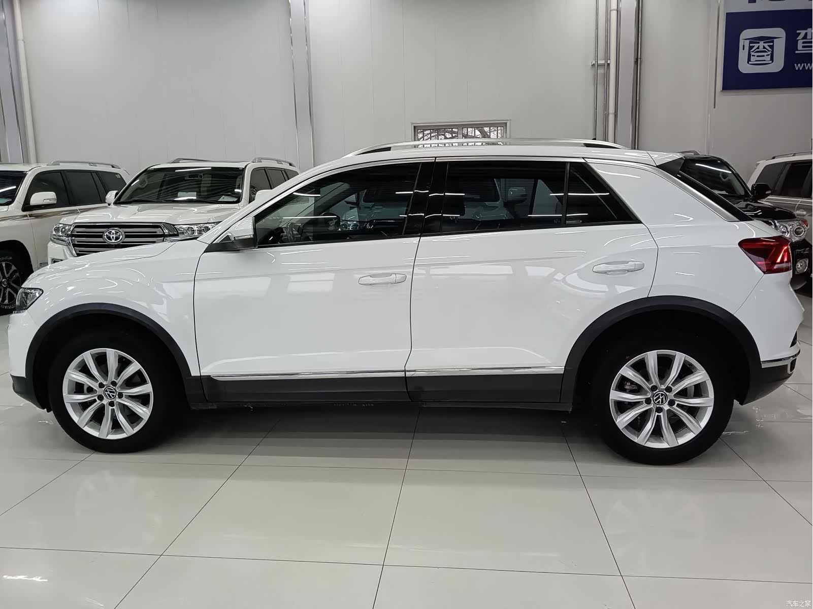 Volkswagen T-ROC, 2023 7