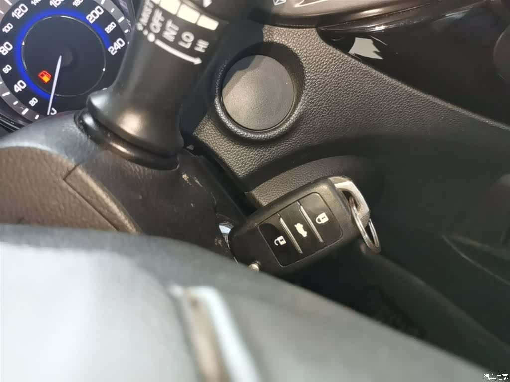 Changan CS15, 2017 9