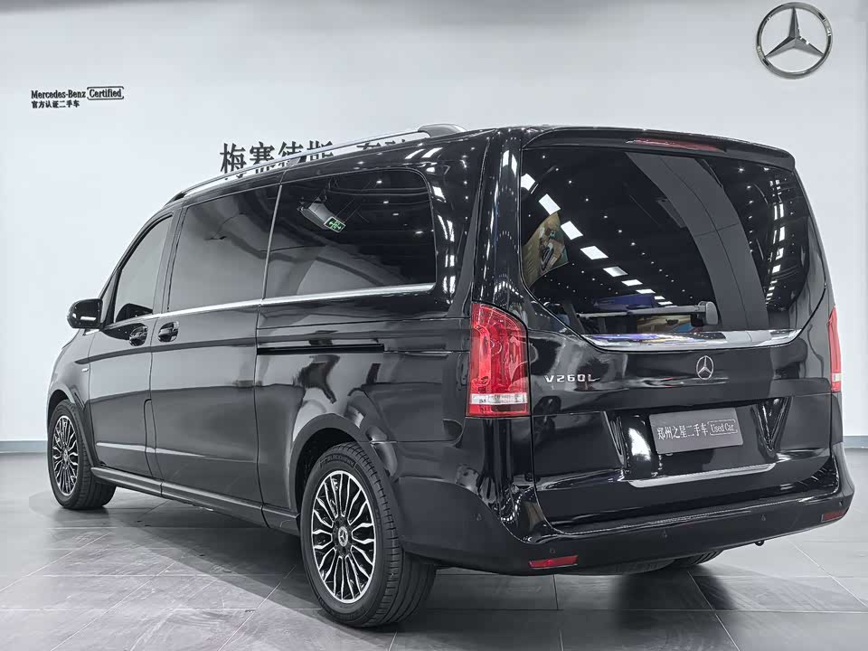 Mercedes-Benz V-class