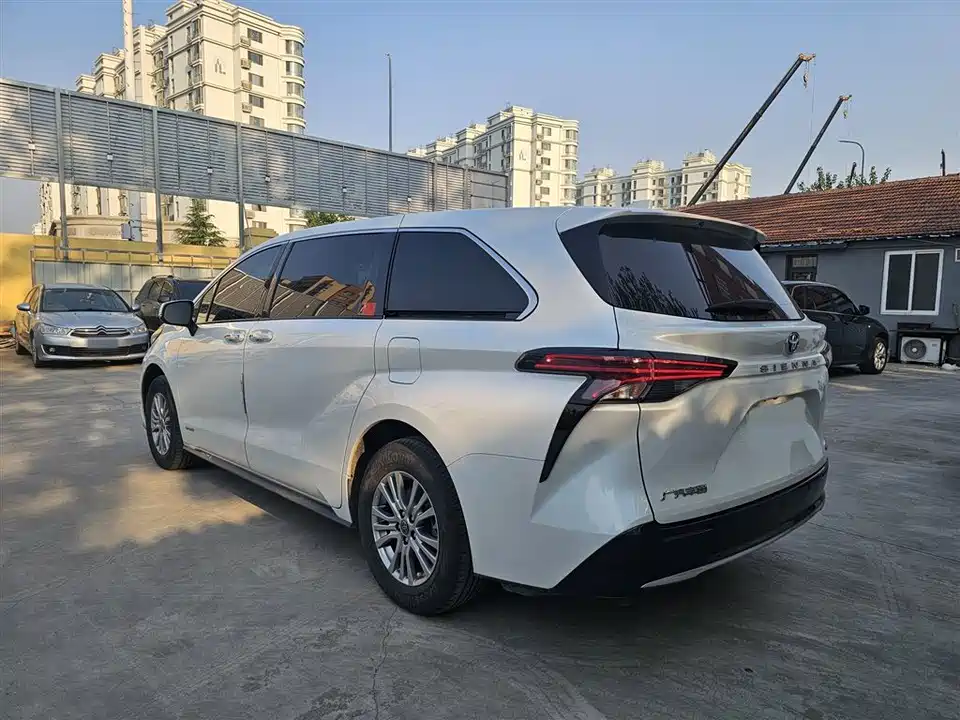 Toyota SIENNA