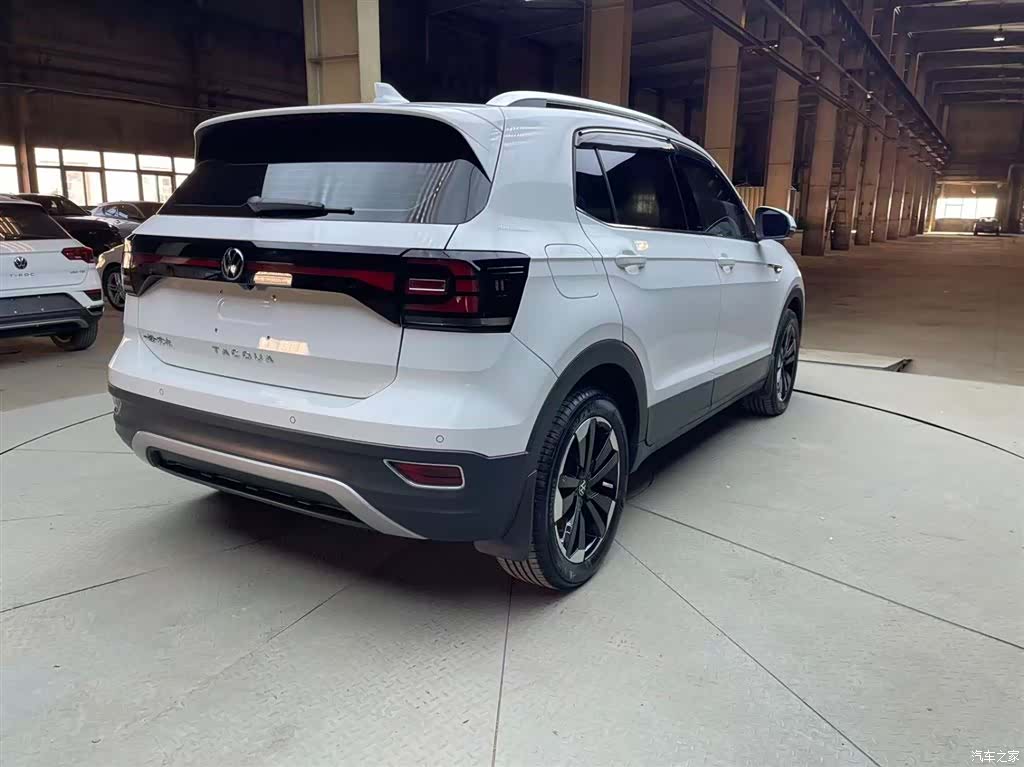 Volkswagen Tacqua, 2021 все фото
