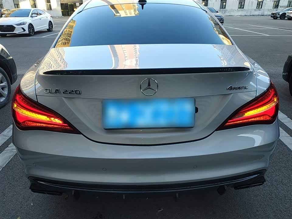 Mercedes-Benz CLA