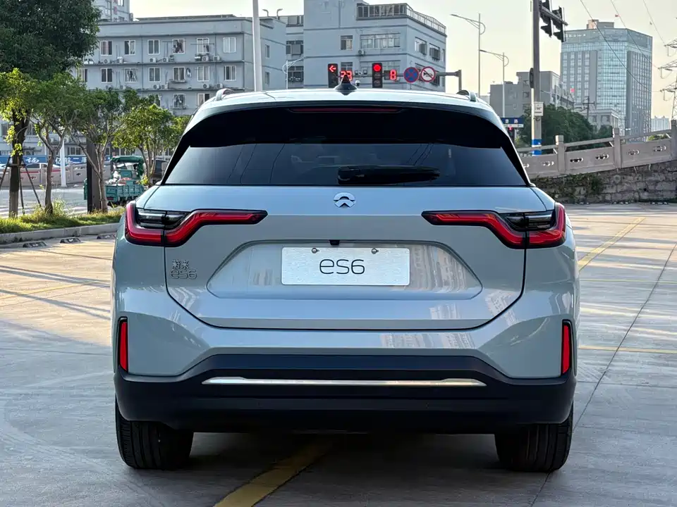 NIO ES6