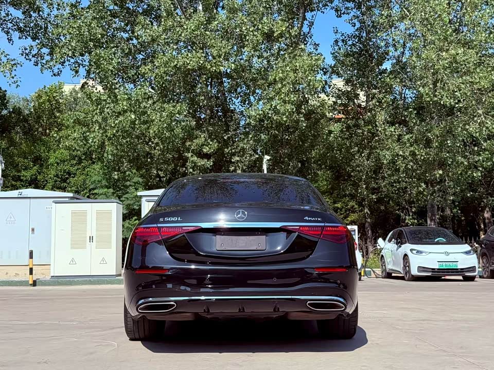 Mercedes-Benz S-class Mercedes-Benz S-class