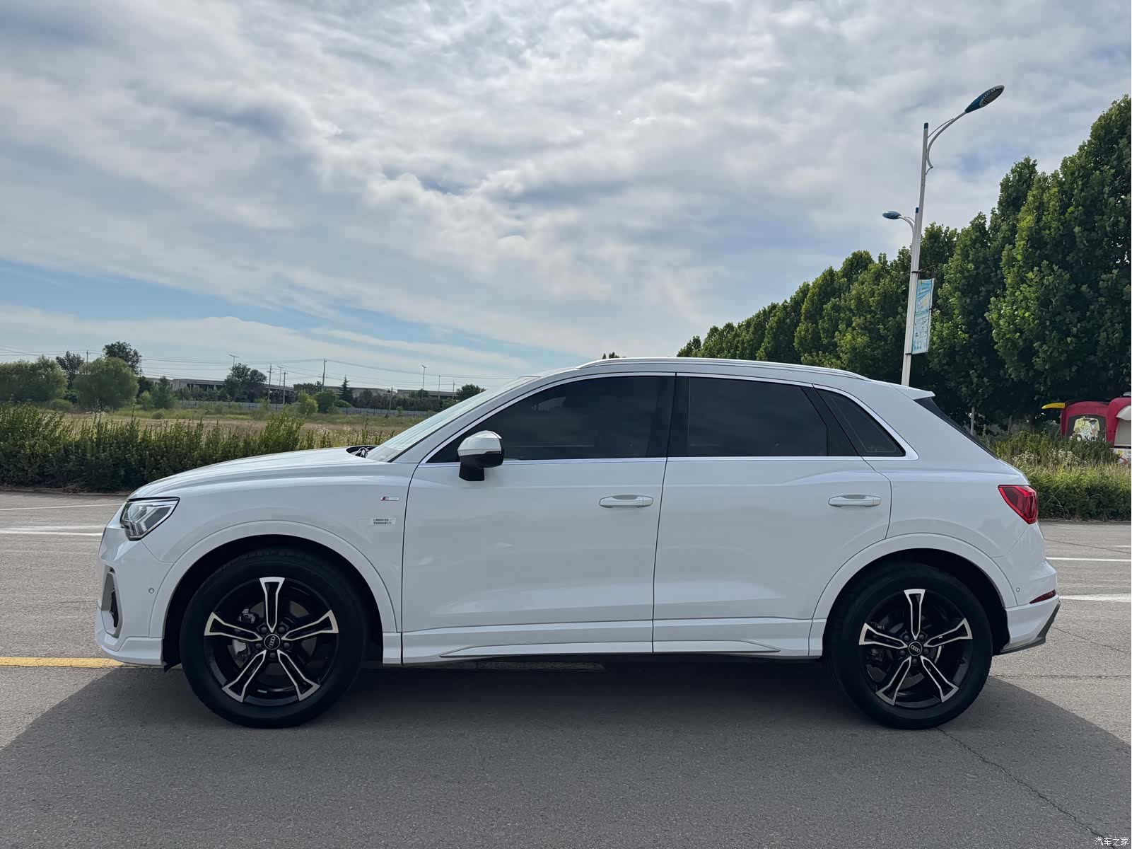 Audi Q3, 2023 все фото