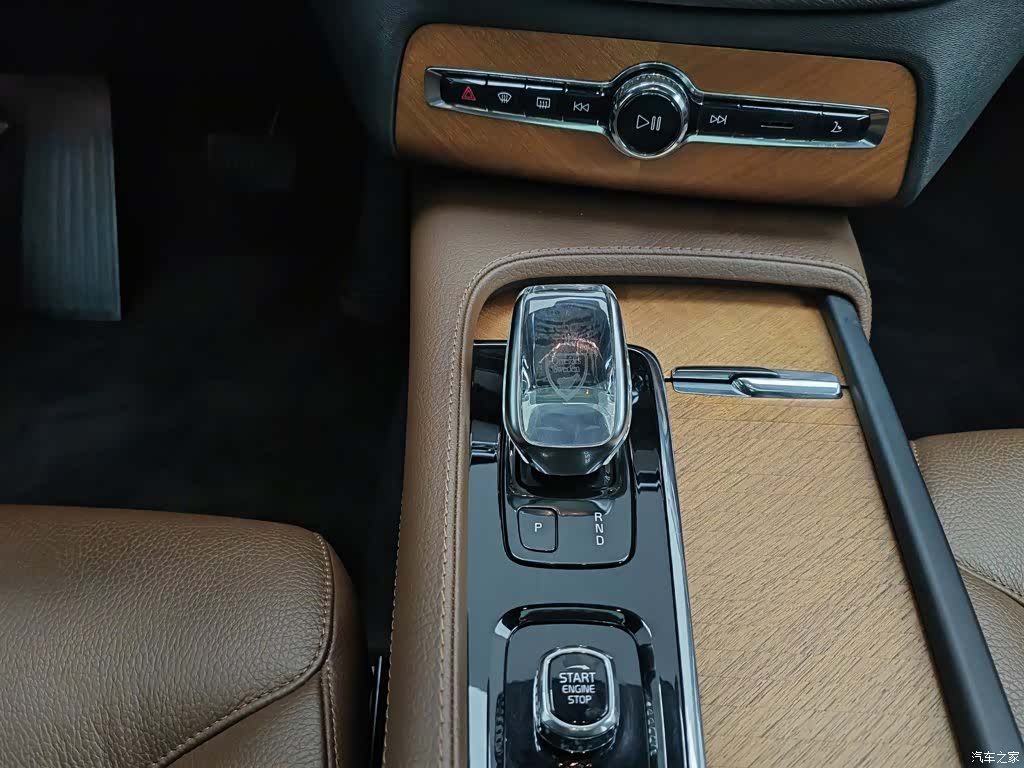 Volvo XC90, 2022 13