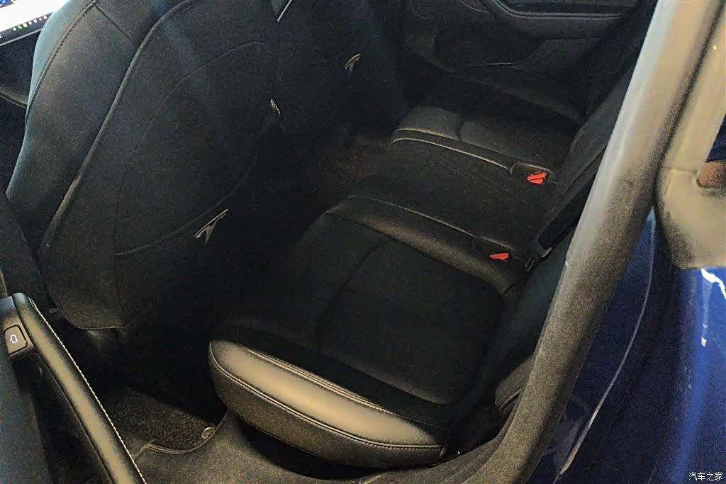 Tesla Model Y, 2024 11
