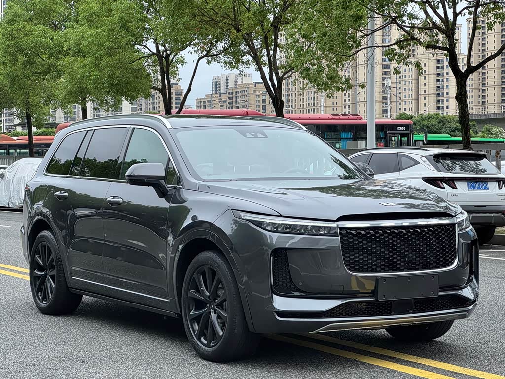 Li Auto ONE