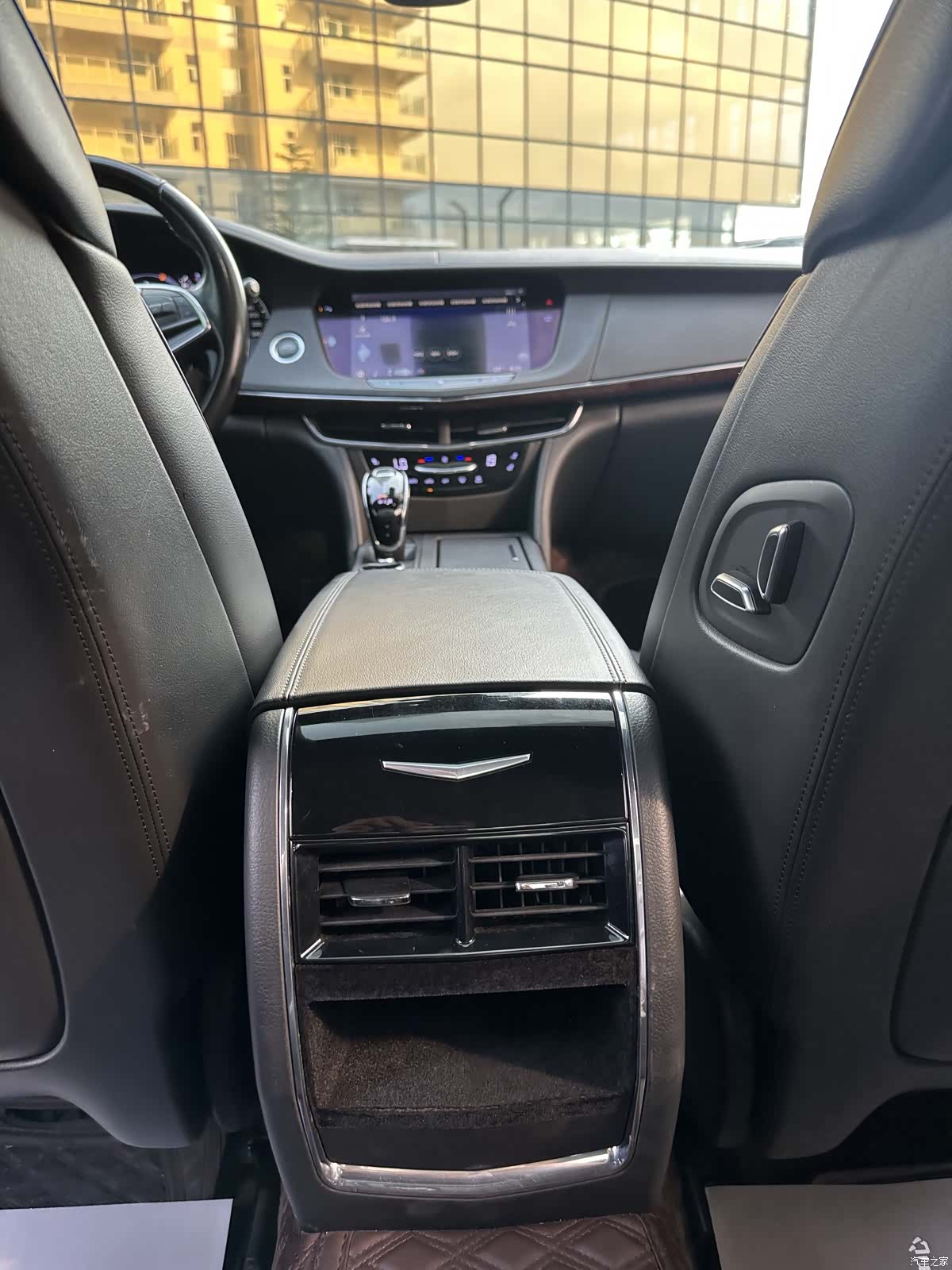 Cadillac CT6, 2021 14