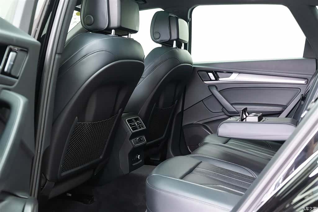 Audi Q5L, 2025 8