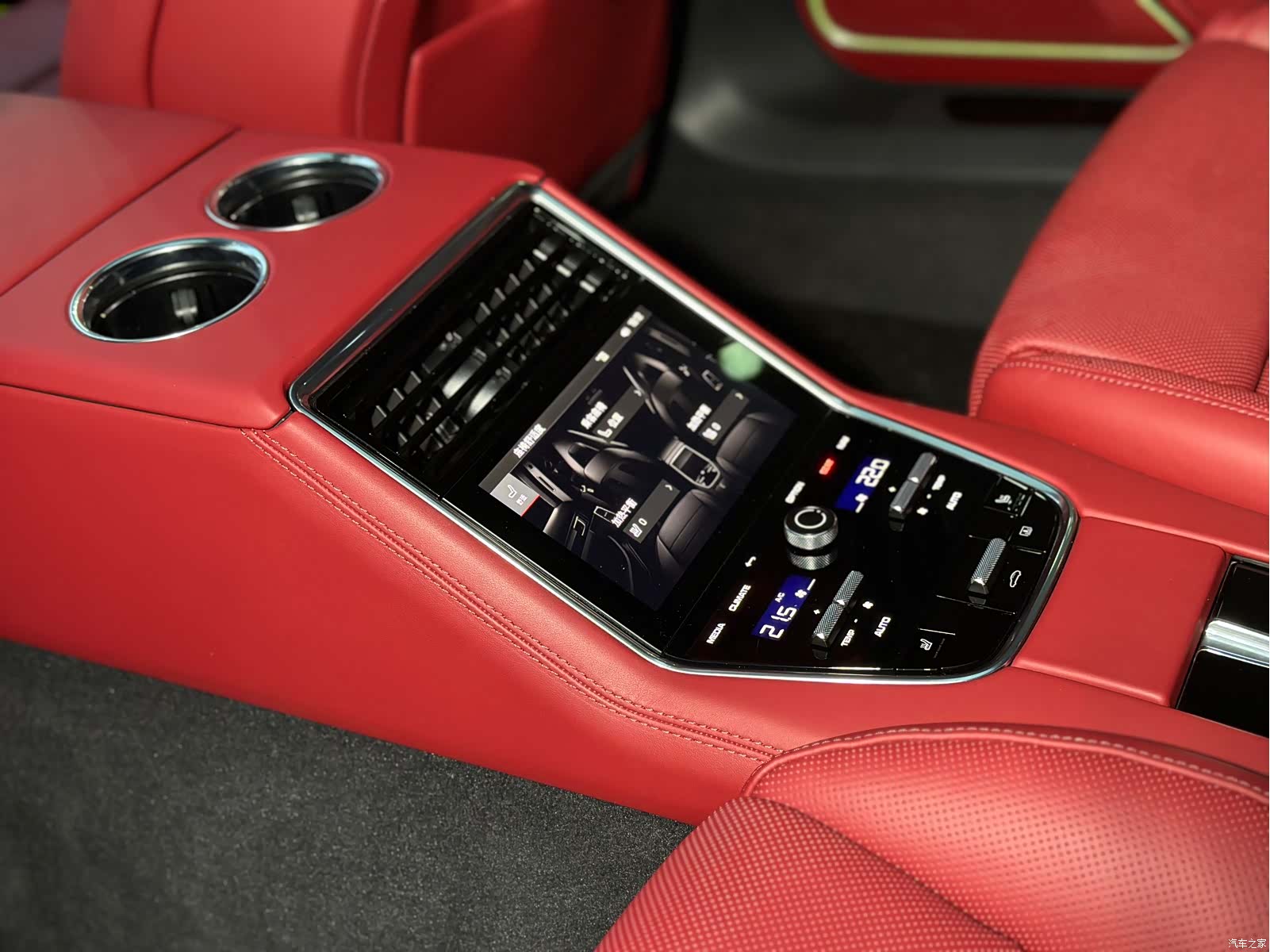 Porsche Panamera, 2023 21