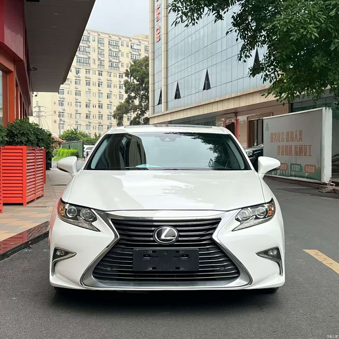 Lexus ES, 2016 2