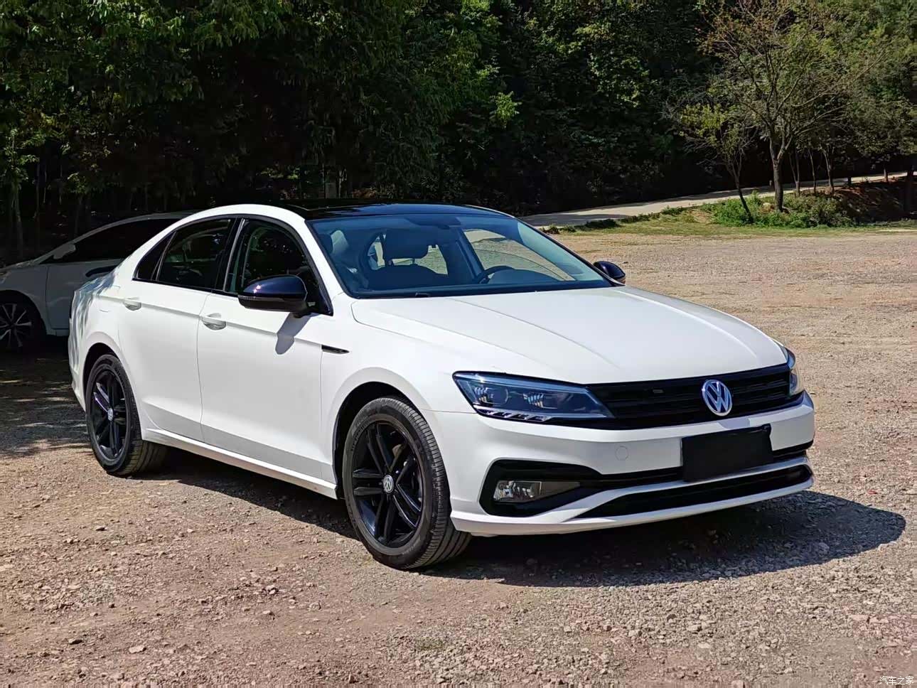 Volkswagen Lamando, 2022 3