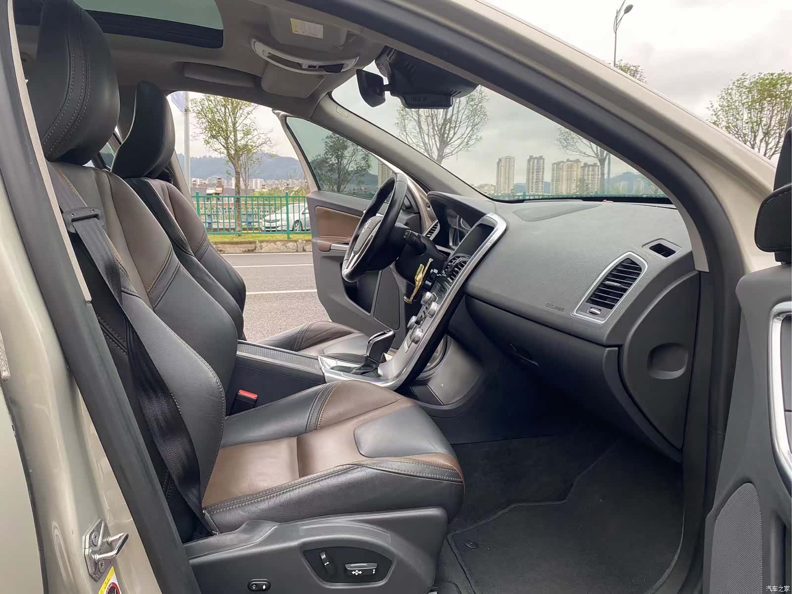 Volvo XC60, 2017 11