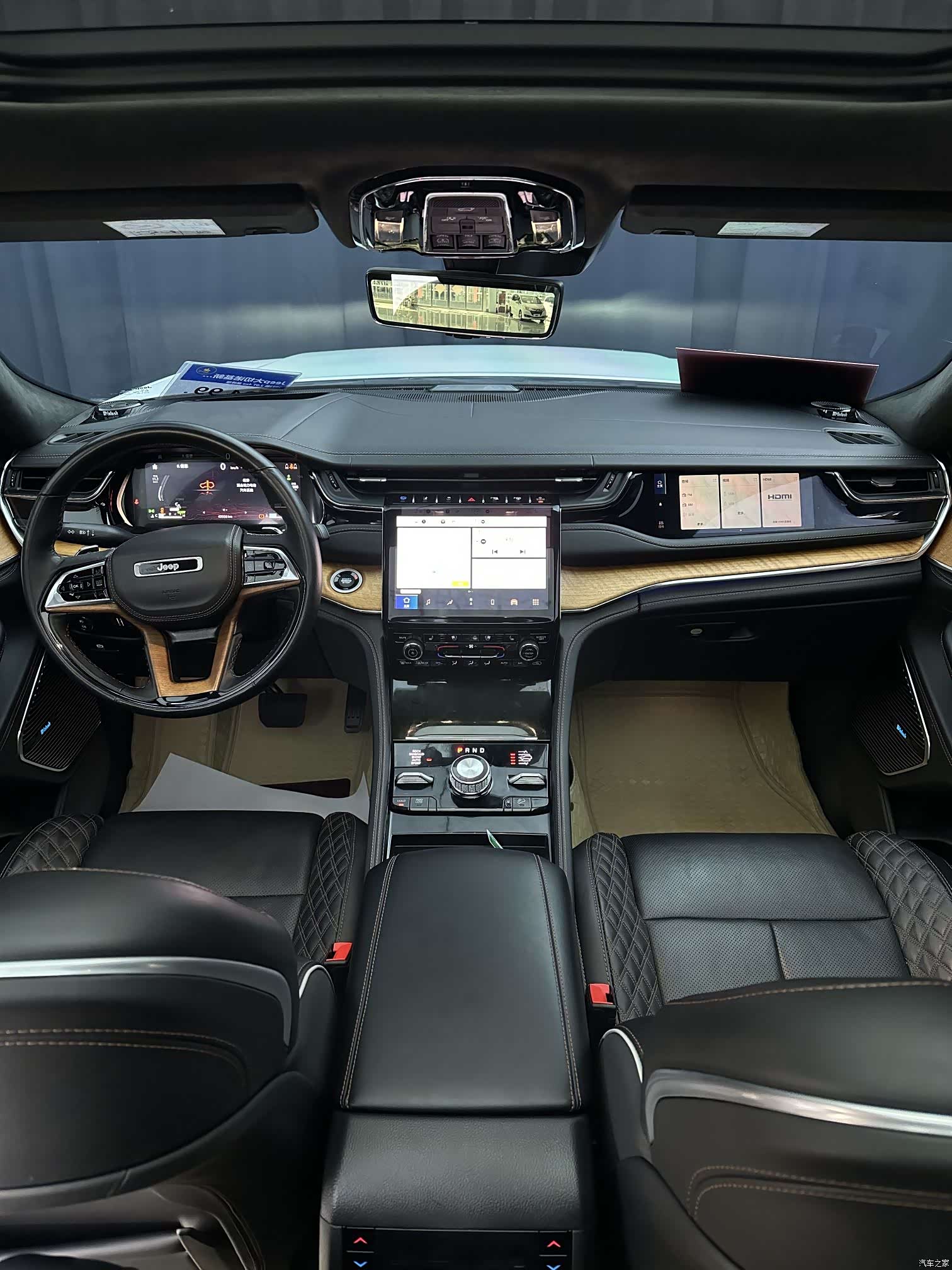 Jeep Grand Cherokee, 2023 все фото