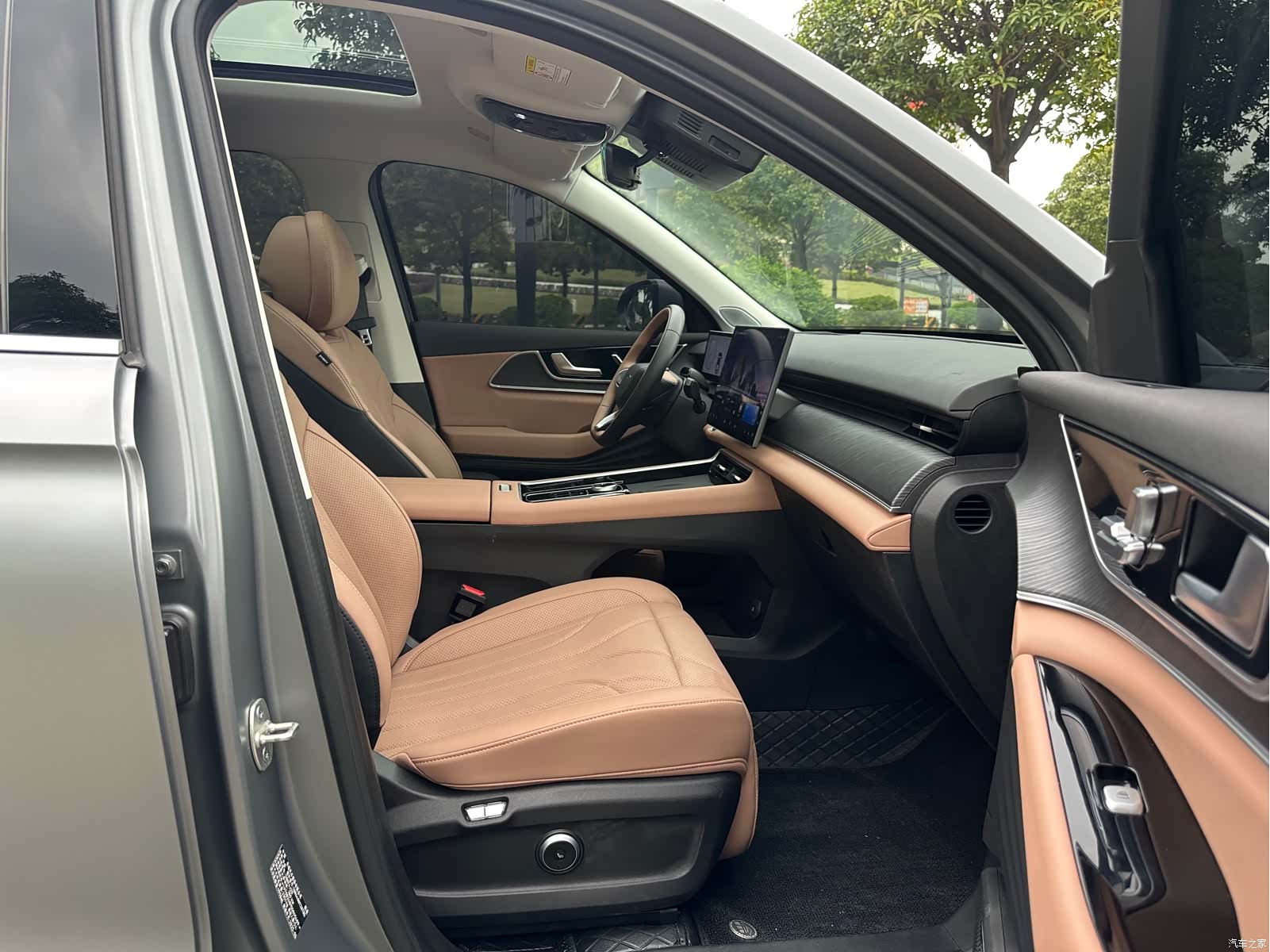 Chery Tiggo 8, 2025 30