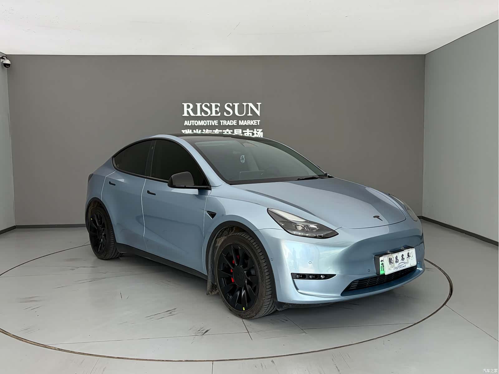 Tesla Model Y, 2023 3