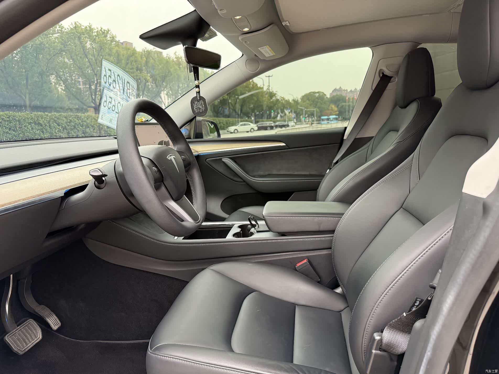 Tesla Model Y, 2022 8