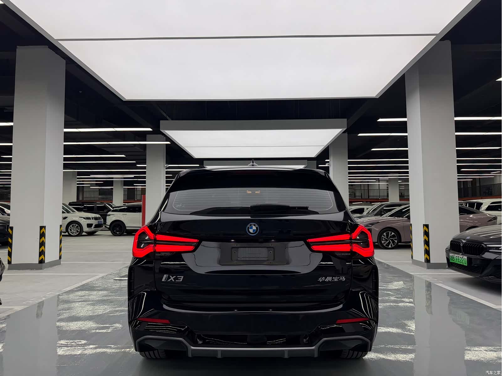 BMW iX3, 2023 13