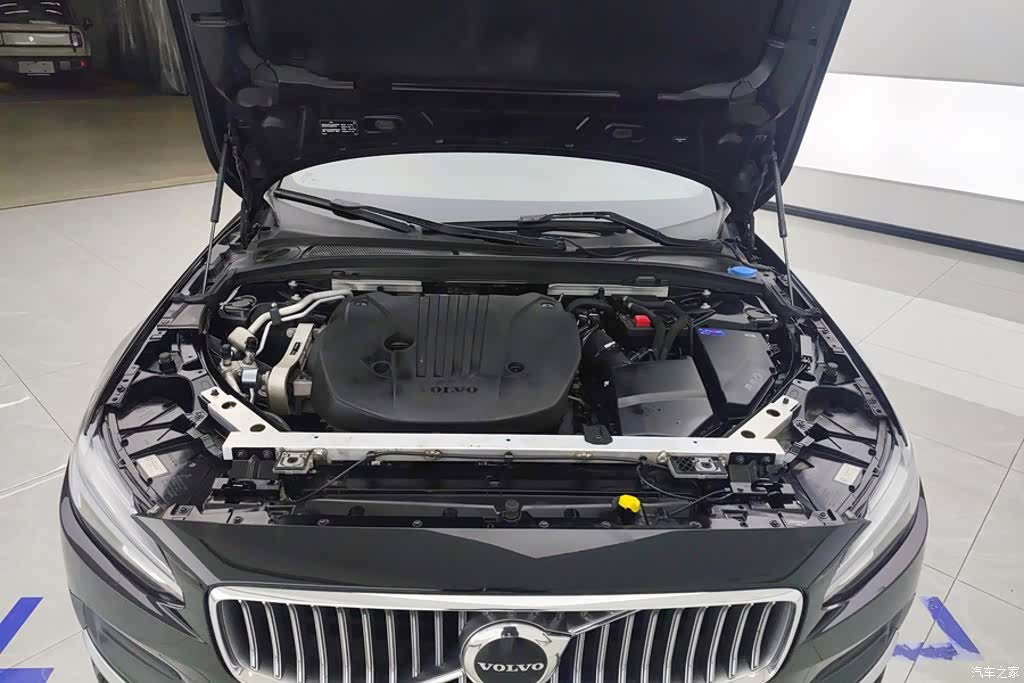 Volvo S90, 2023 10