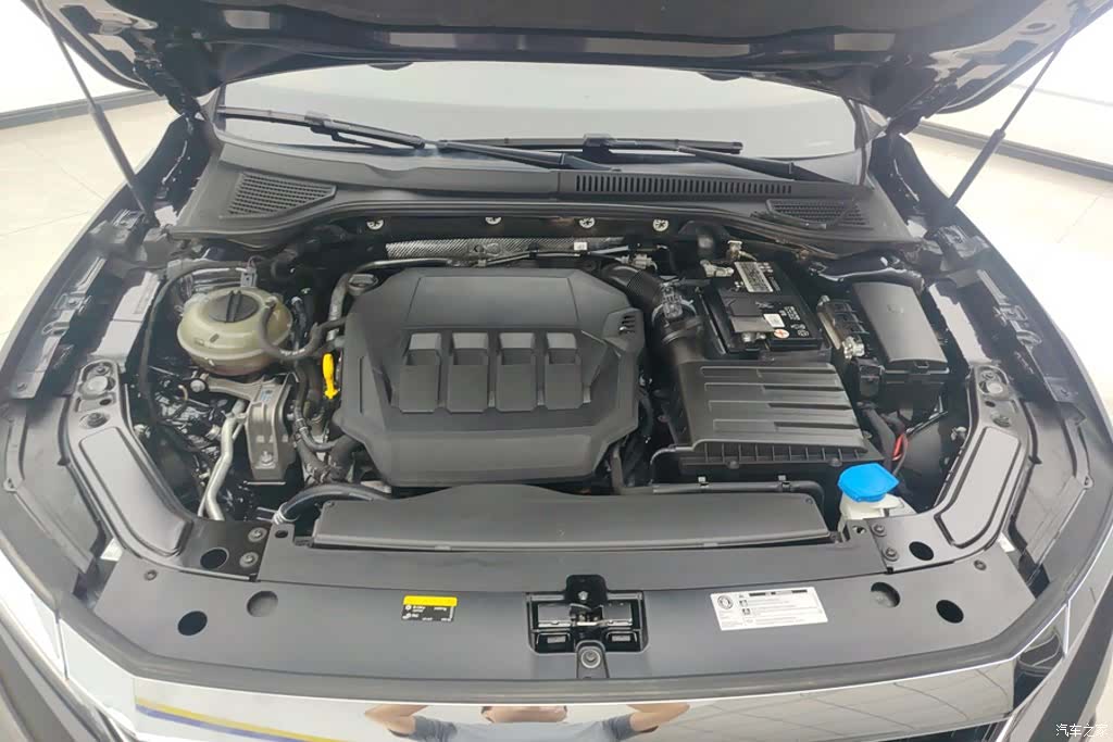 Volkswagen Passat, 2021 10