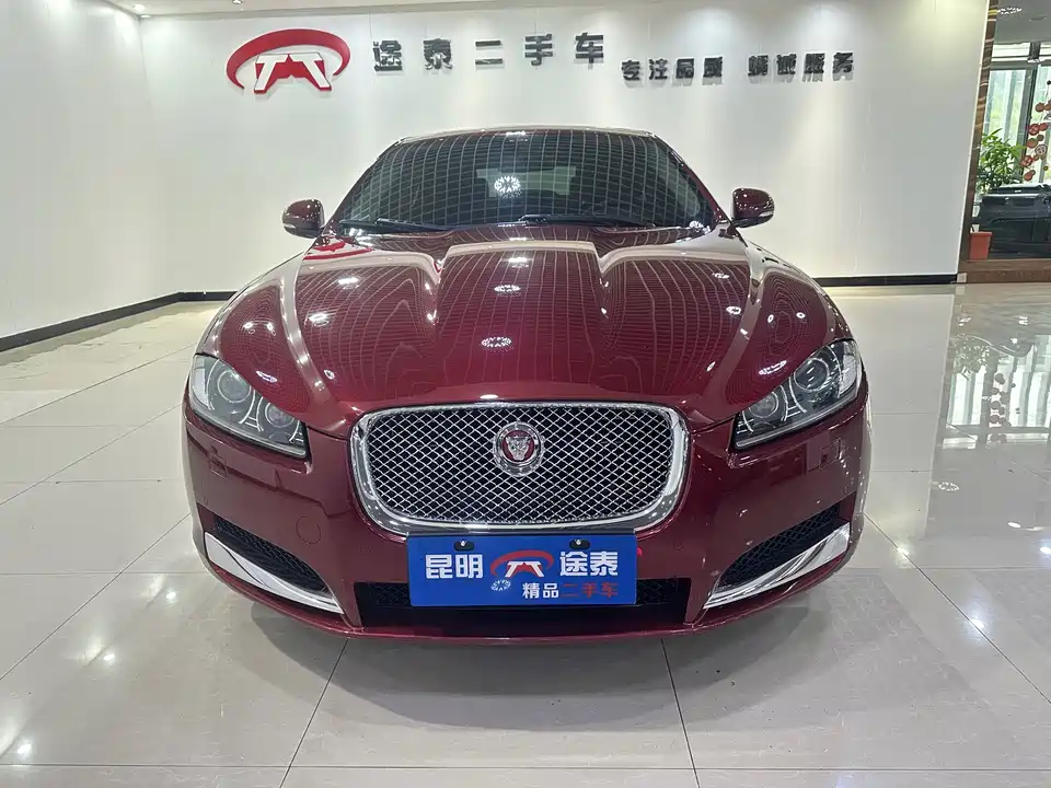 Jaguar XF