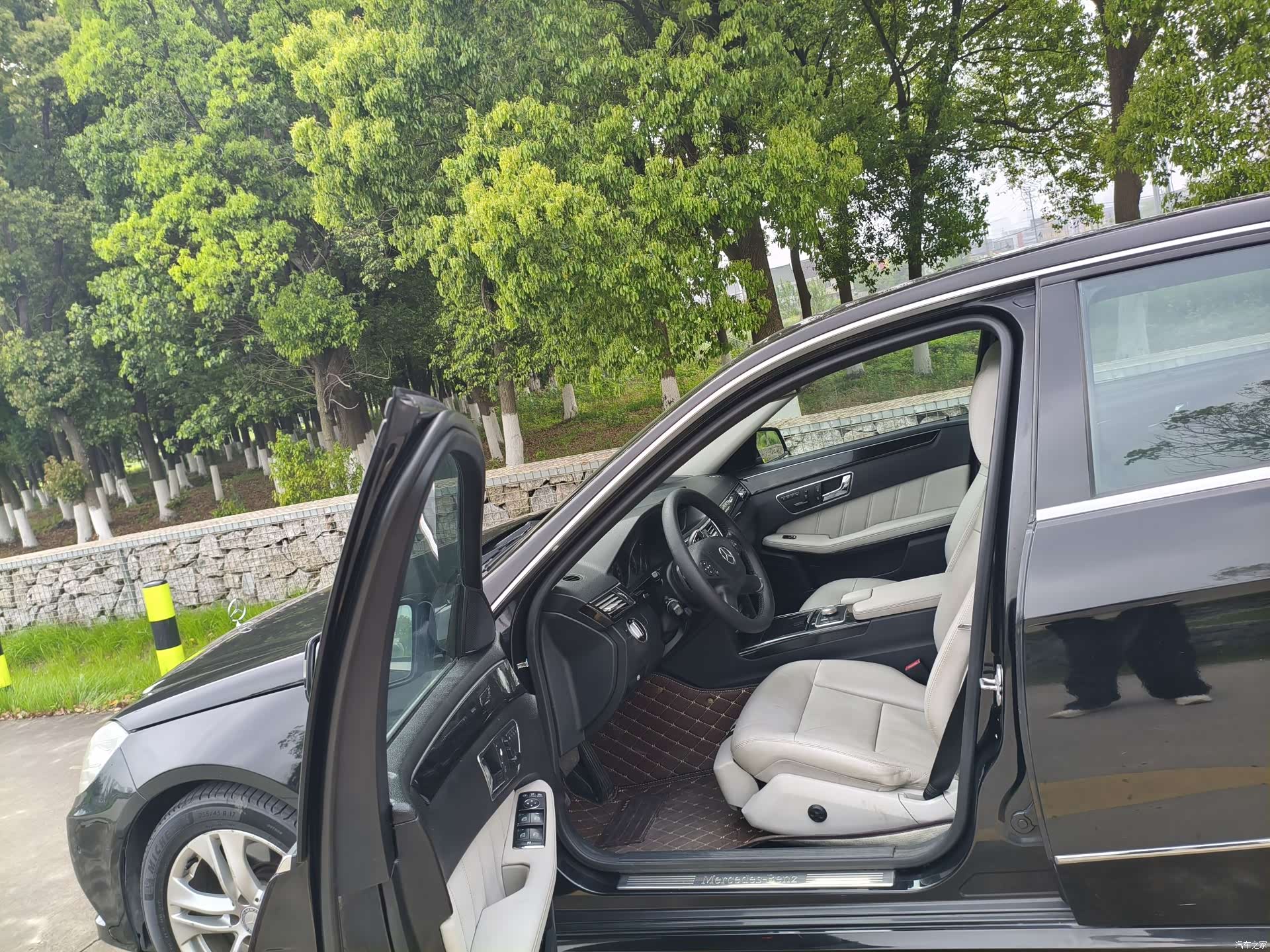 Mercedes-Benz E-Class, 2012 7
