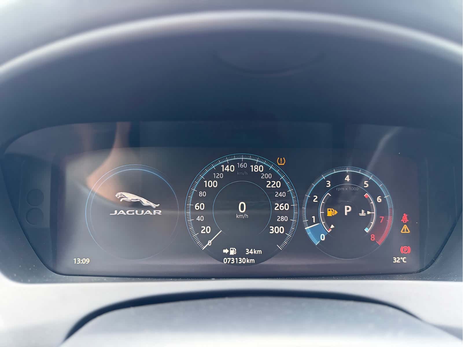 Land Rover XEL, 2018 21