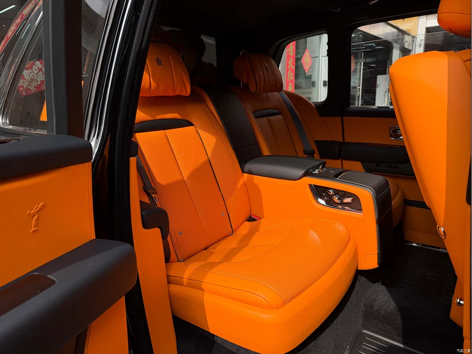 Rolls-Royce Cullinan, 2025 8