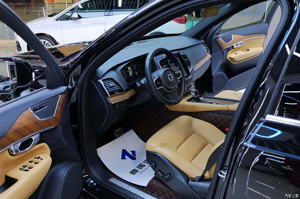 Volvo XC90, 2018 16
