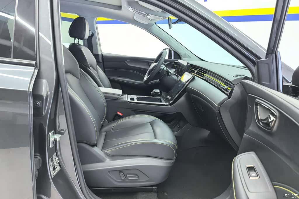 Roewe RX5, 2022 8