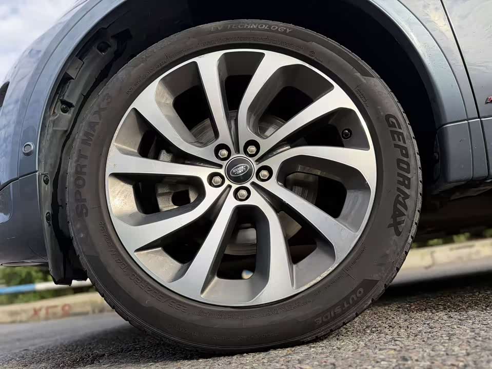 Land Rover Discover sports