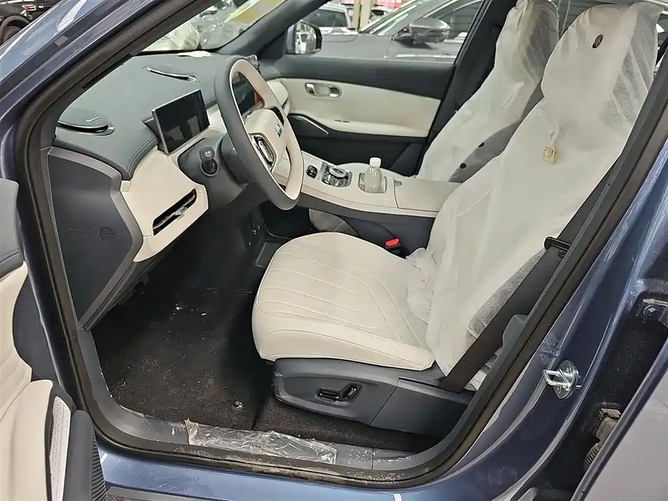 Geely Galaxy Galaxy Starship 7 EM-i