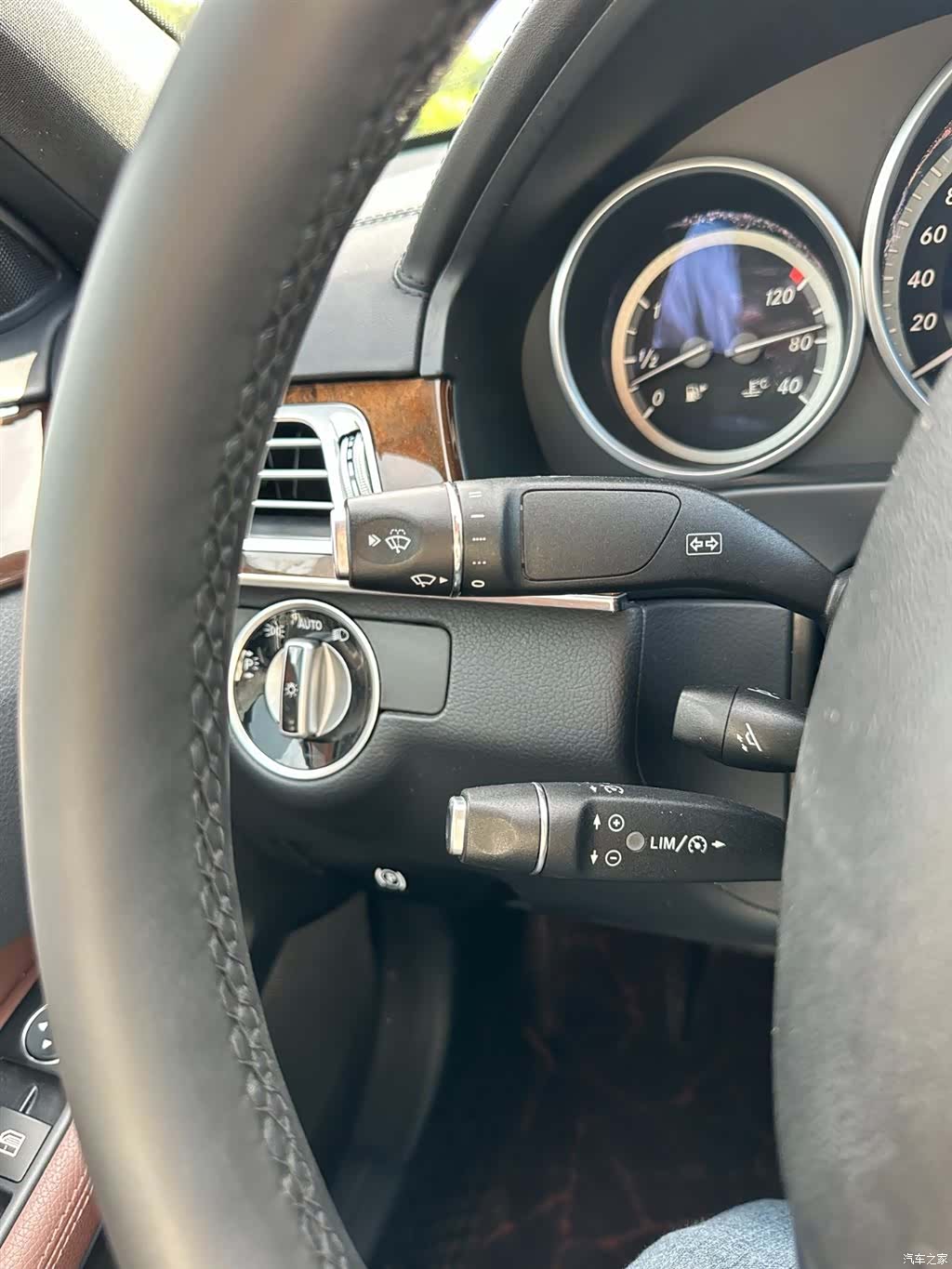 Mercedes-Benz E-Class, 2015 21