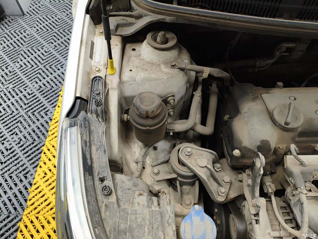 Kia K2, 2015 23