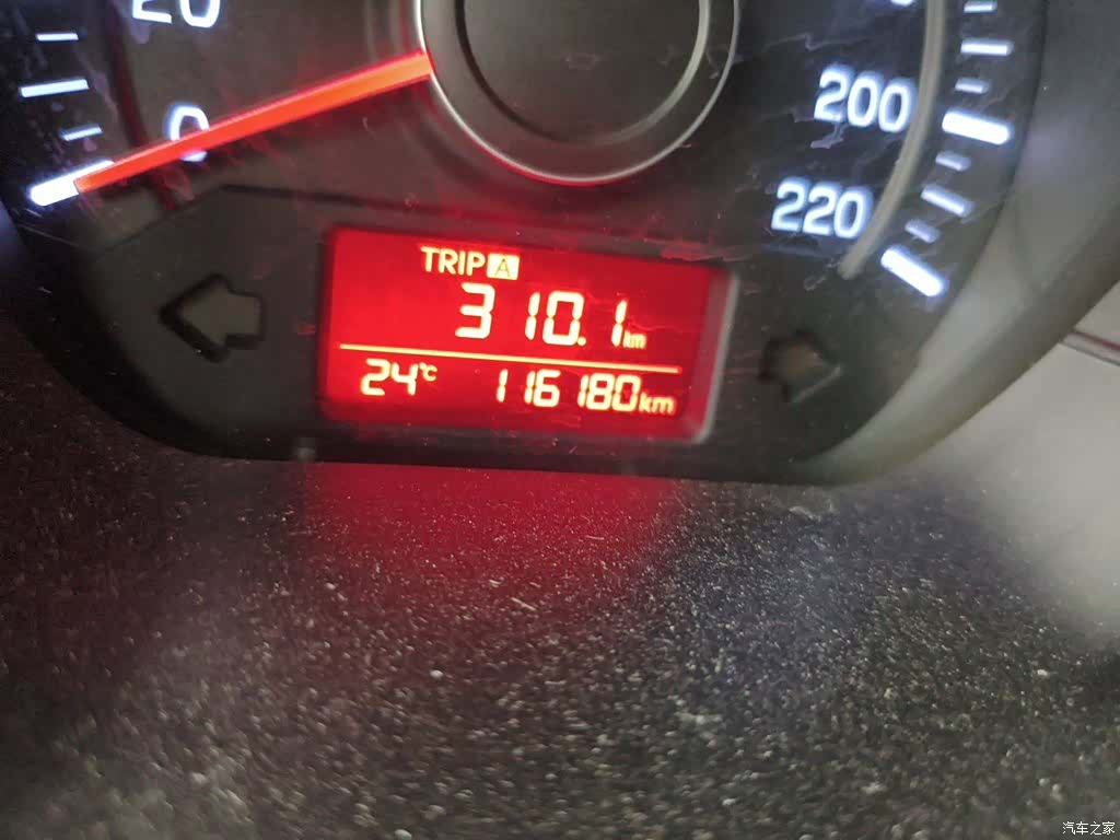 Kia K2, 2015 9