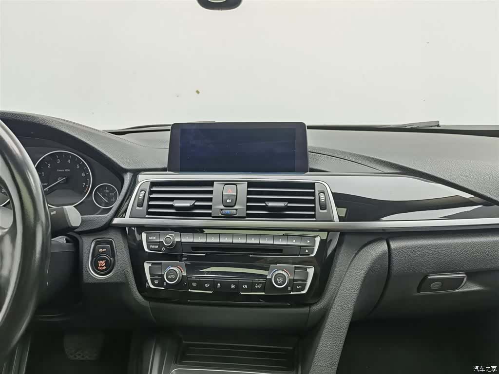 BMW 3 Series, 2019 12