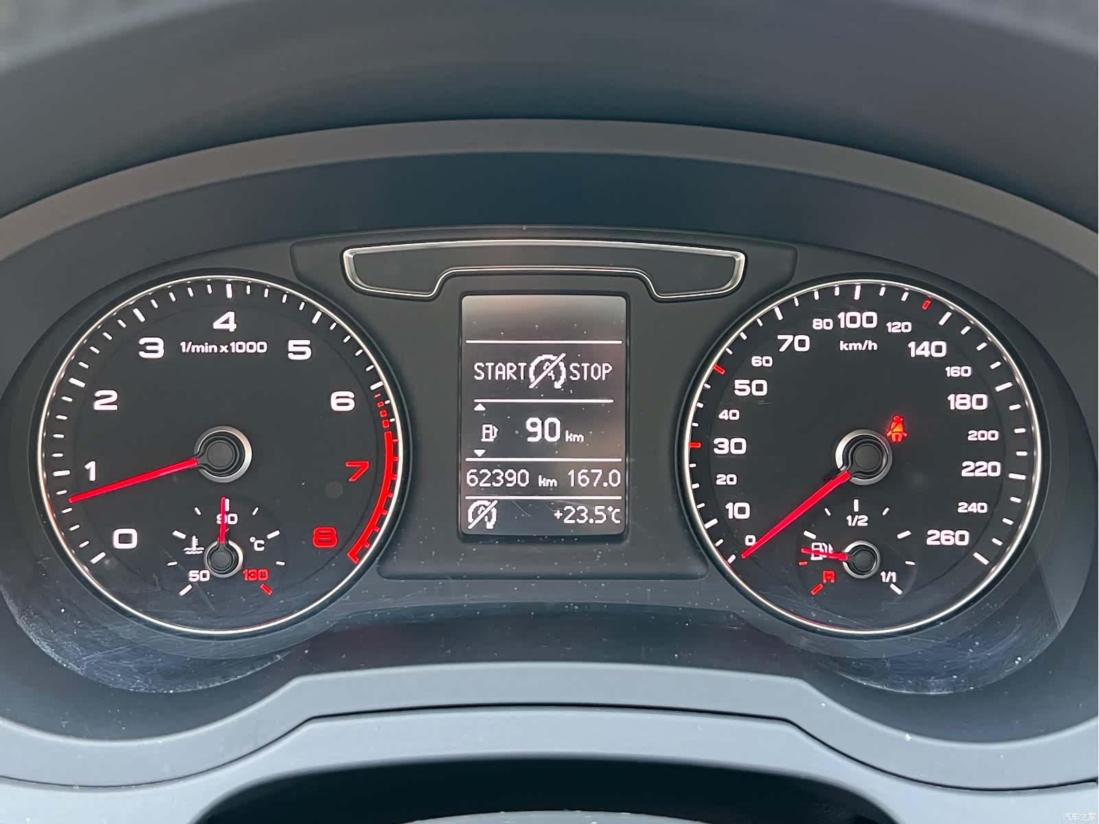 Audi Q3, 2018 9