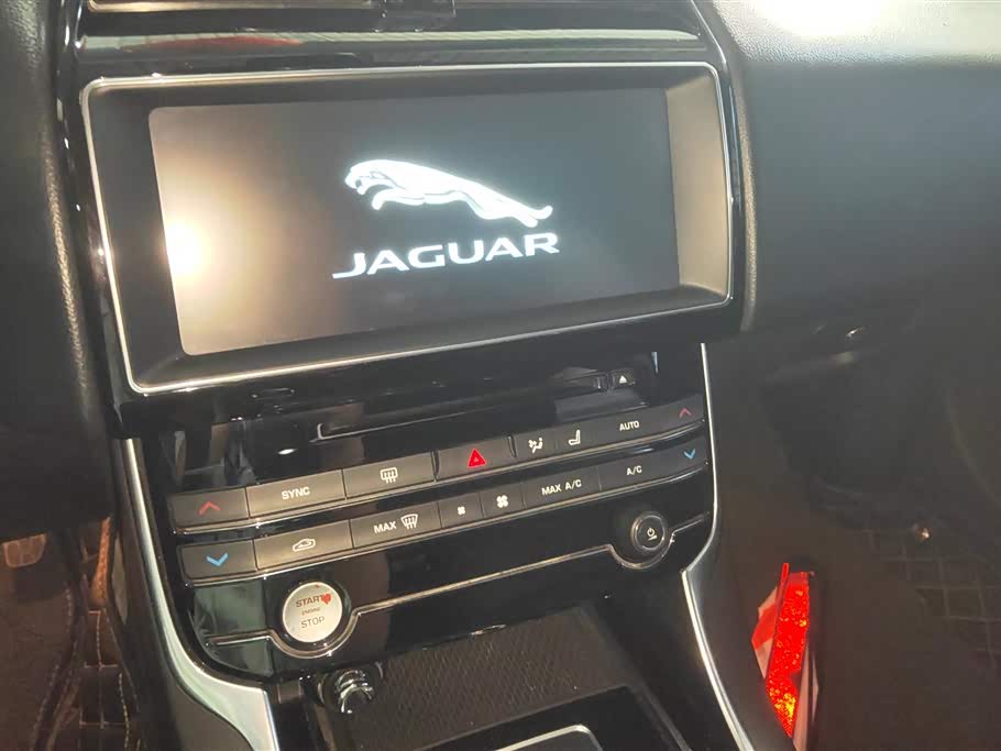 Jaguar XEL