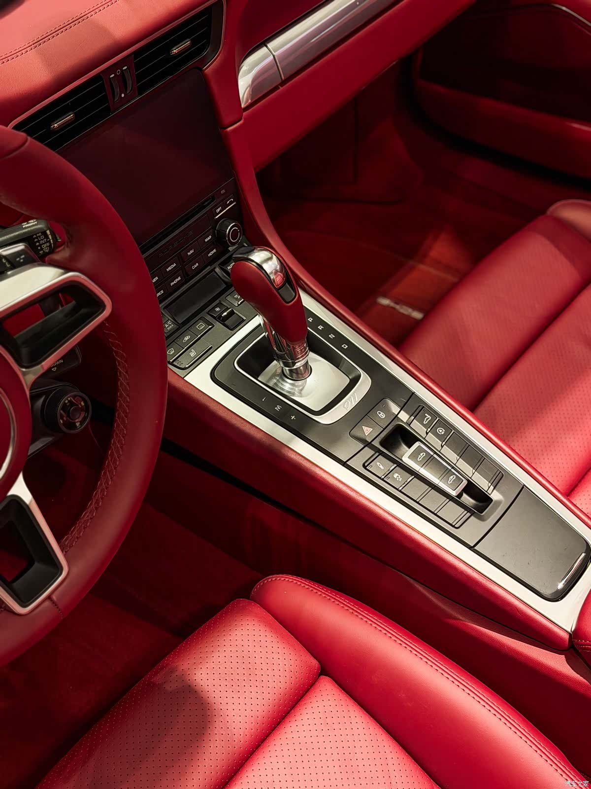 Porsche 911, 2018 16