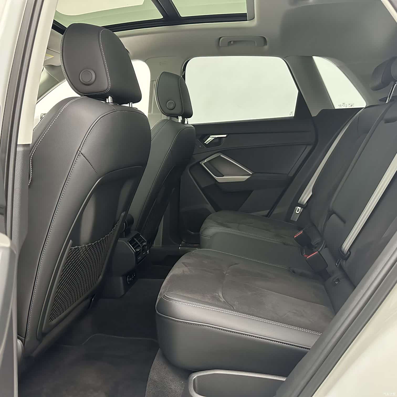 Audi Q3, 2022 8