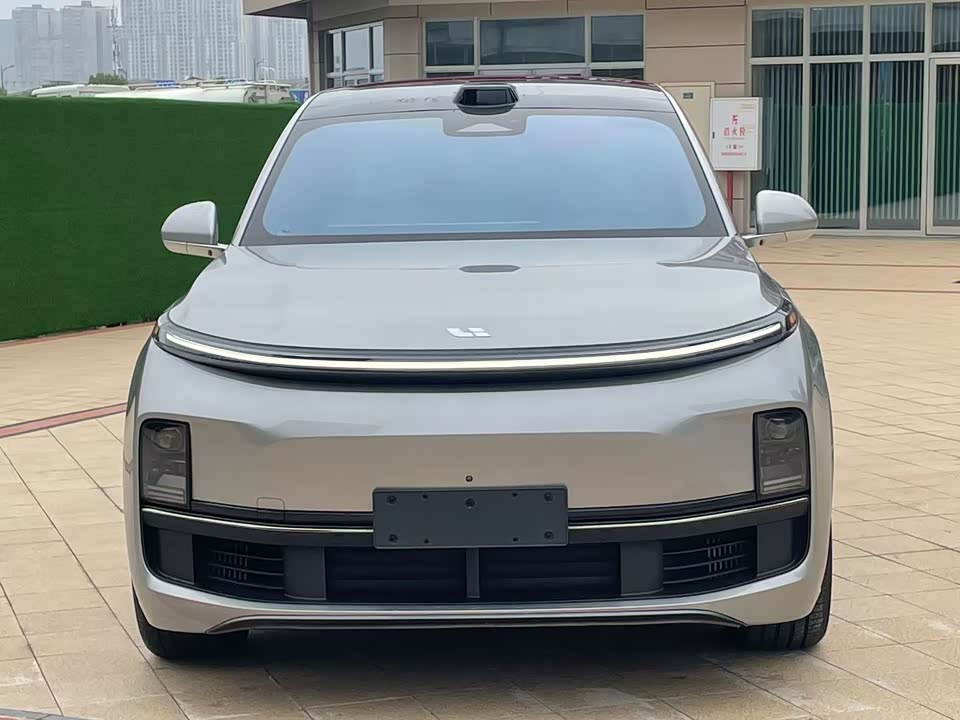 Li Auto Ideal L8