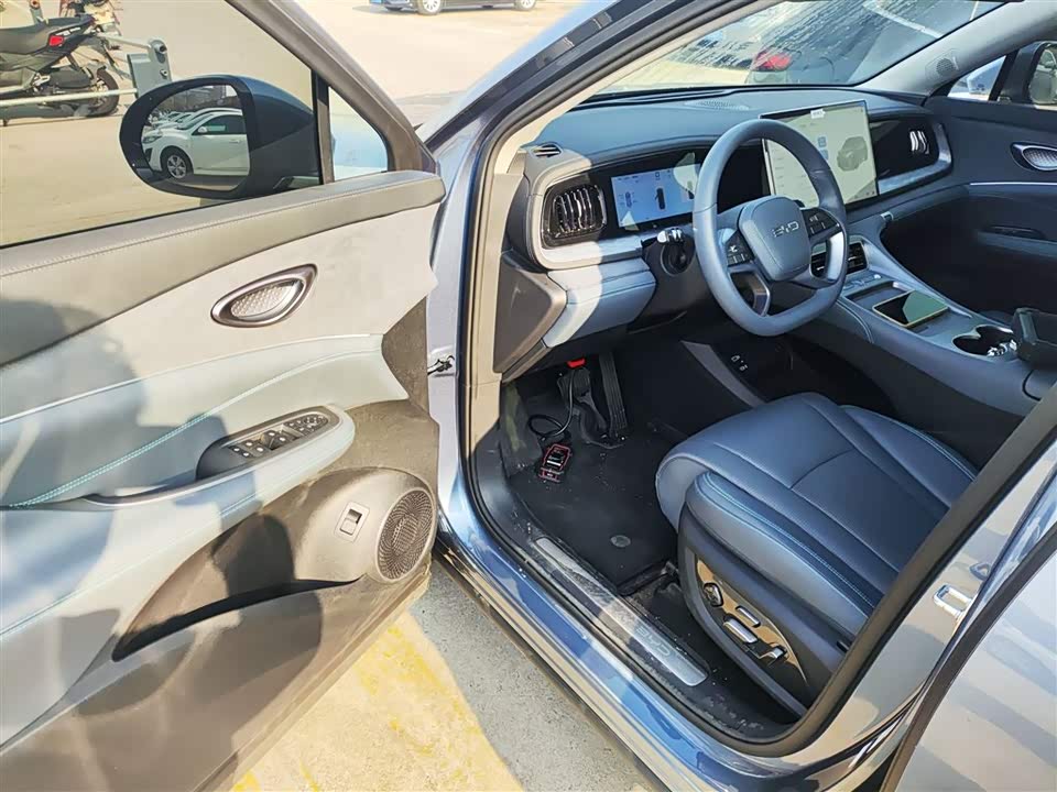 BYD Sea Lion 07 DM-i