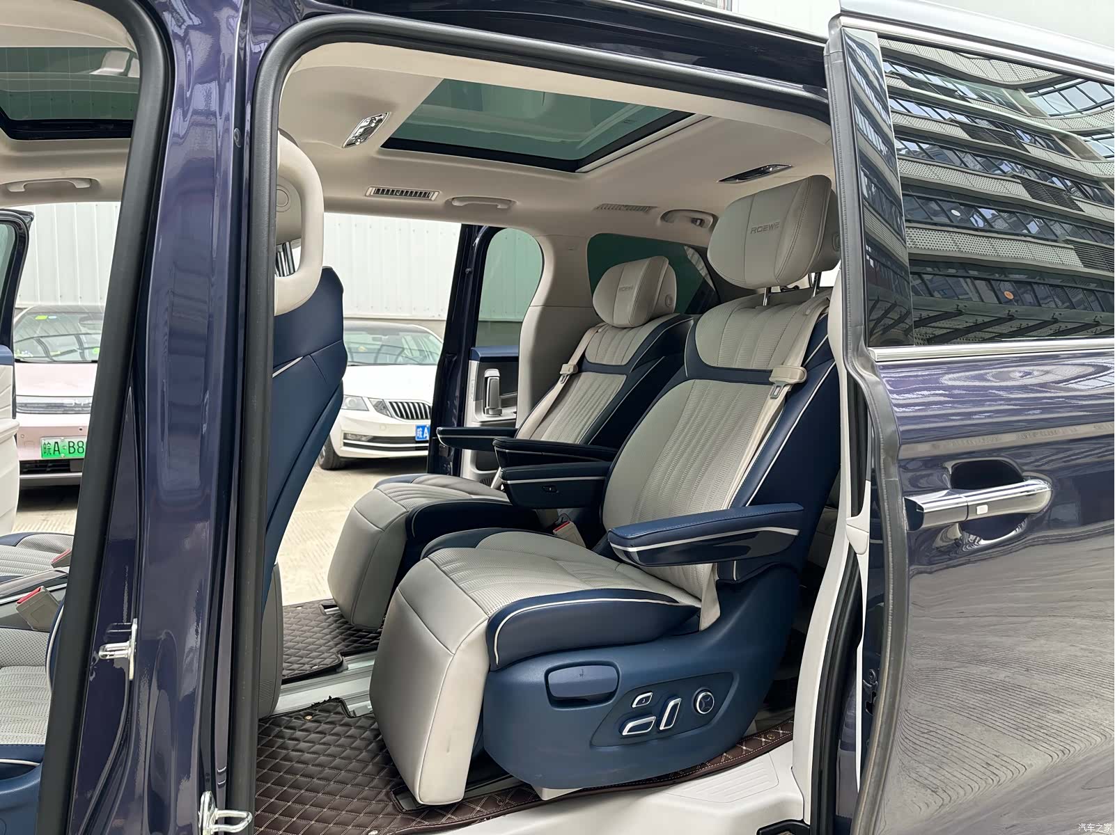 Roewe iMAX8, 2022 9