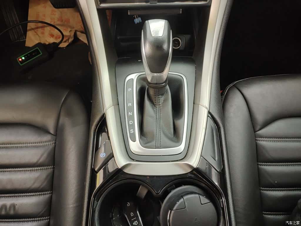 Ford Mondeo, 2015 14