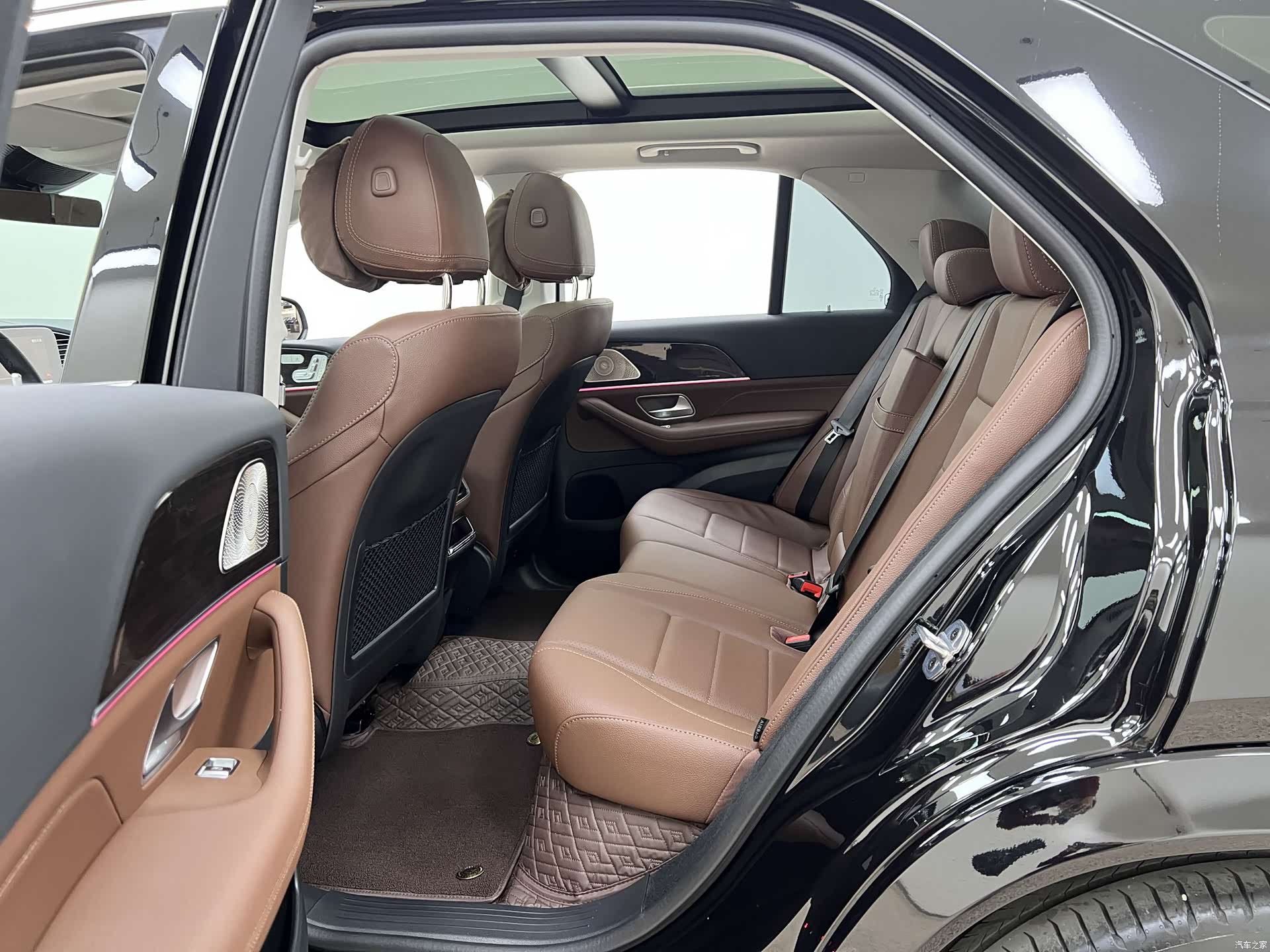 Mercedes-Benz GLE, 2026 30