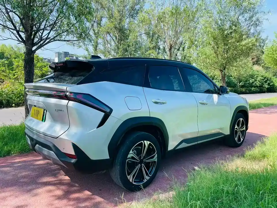 Geely Galaxy Galaxy L7